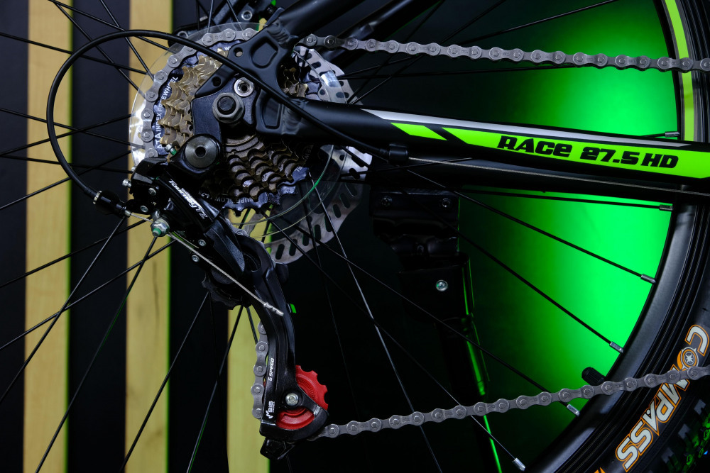 LORAK RACE 27,5 HD Матовый Чёрный/Зелёный